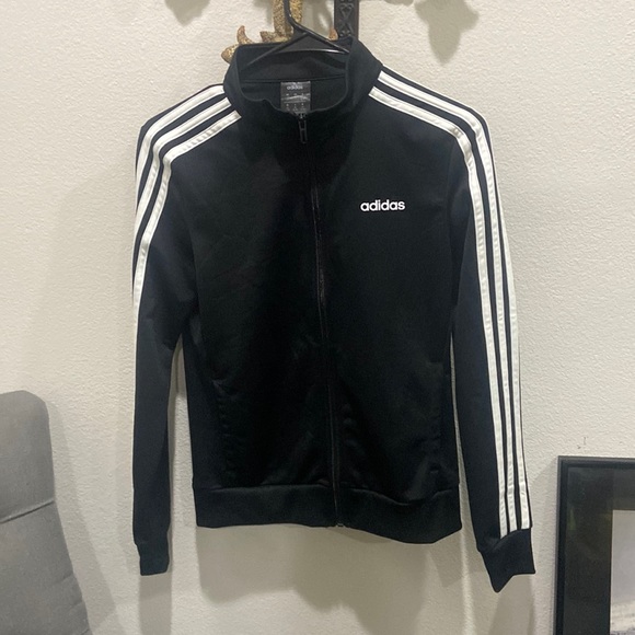 Adidas jacket - Picture 1 of 4